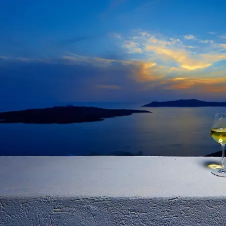 Apartmán 24k Caldera Suites Fira (Santorini)